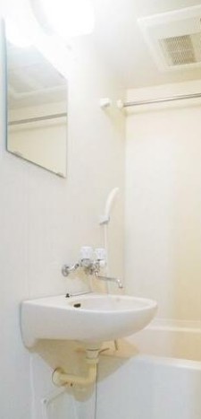 都営大江戸線 落合南長崎駅 徒歩5分 4階建 築27年の内装写真