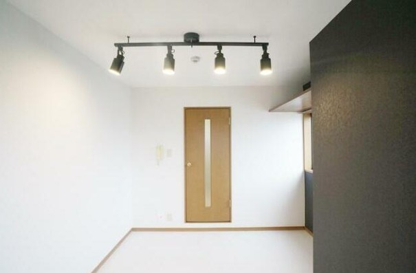 都営大江戸線 落合南長崎駅 徒歩5分 4階建 築27年の居間写真