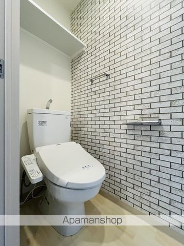 地下鉄御堂筋線 西田辺駅 徒歩6分 10階建 築6年のトイレ写真