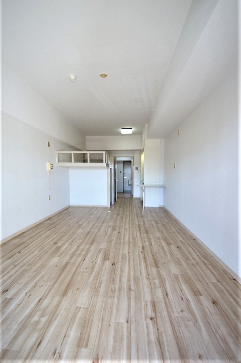 居室・リビング　※写真は同タイプの別部屋です（以下同）※