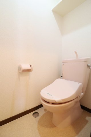 トイレ　ゆったりとした空間のトイレです