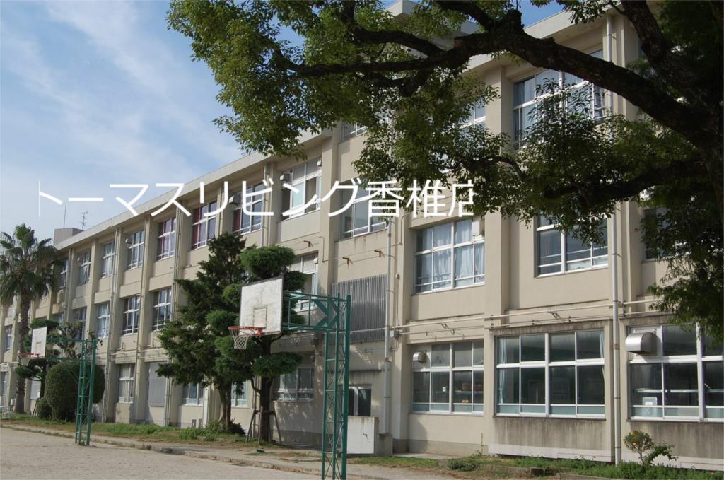 【福岡市東区和白東のマンションの中学校】