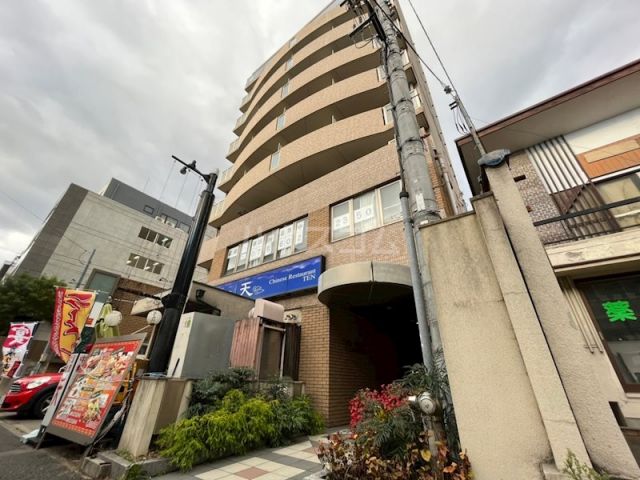 京都市下京区骨屋町のマンションの建物外観