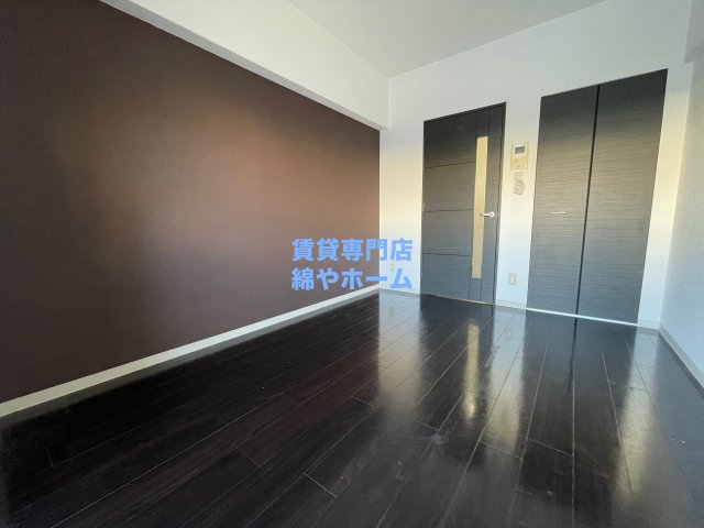 居室・リビング　個人の部屋や寝室として使える洋室です