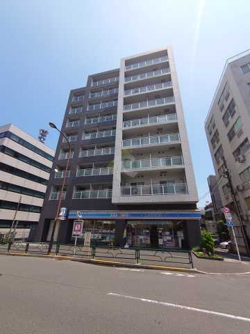 【新宿区荒木町のマンションの建物外観】