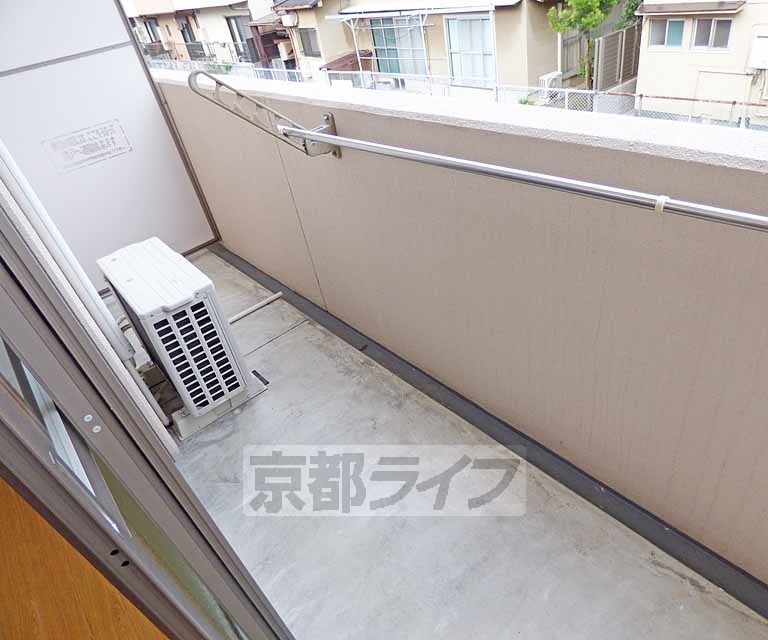 【京都市北区平野鳥居前町のマンションのバルコニー】