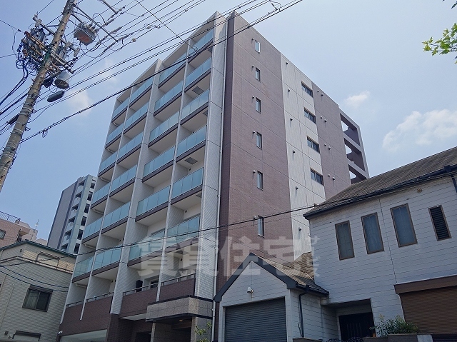 名古屋市中区伊勢山のマンションの建物外観