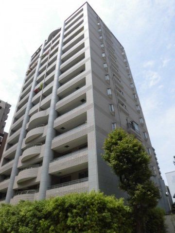 カルチェ上幟町の建物外観