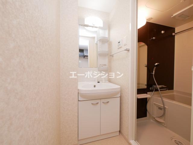 洗面設備　Luxe難波西II