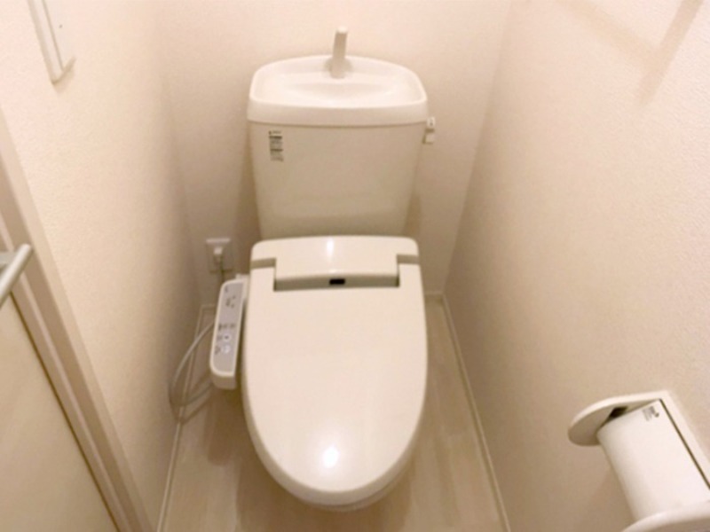 トイレ　図面と現状に相違がある場合には現状を優先