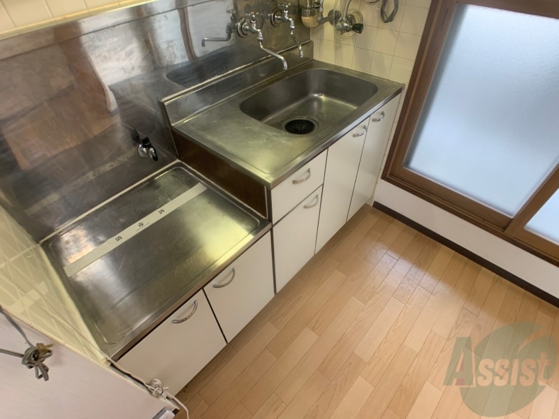 キッチン　ガスキッチンです。２口コンロが設置できます。