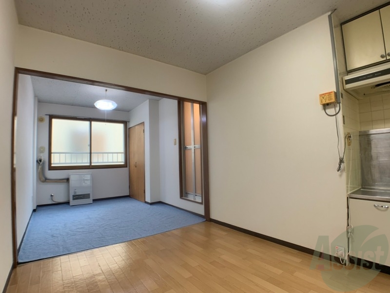 居室・リビング　広くてキレイなお部屋が広がっていて、充実した生活が送れそう。