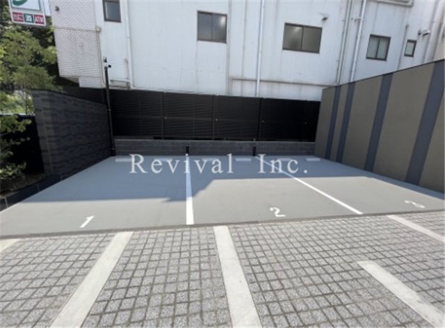 駐車場　敷地内平置き駐車場（空きは要確認ください）