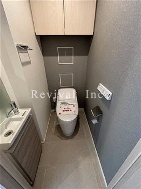 トイレ　清潔感あるお手洗いでございます