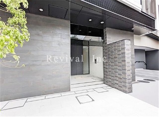 エントランス　雰囲気の良いエントランスファサード