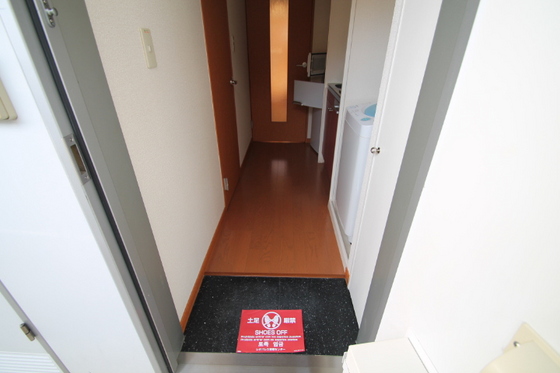玄関　※別部屋の写真です