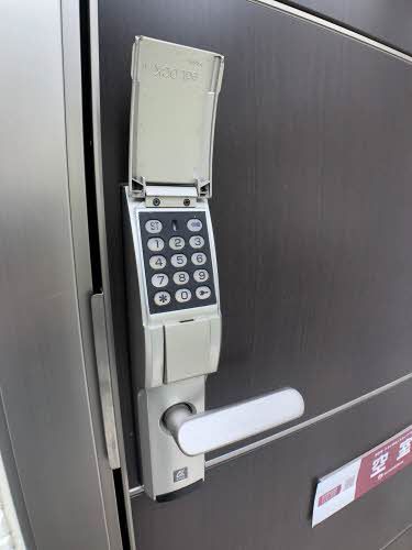 セキュリティ　玄関鍵