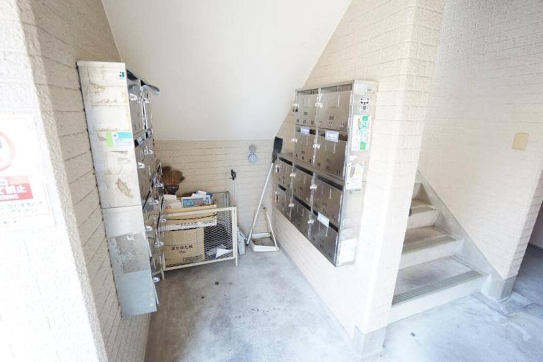 エントランス　メールBOX