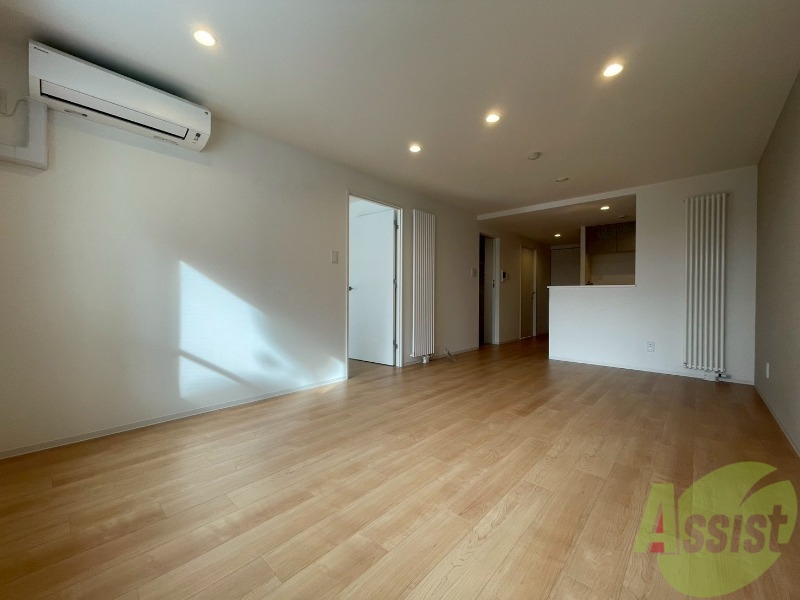 居室・リビング　広々としたリビングですね。使い勝手がよさそうですね！