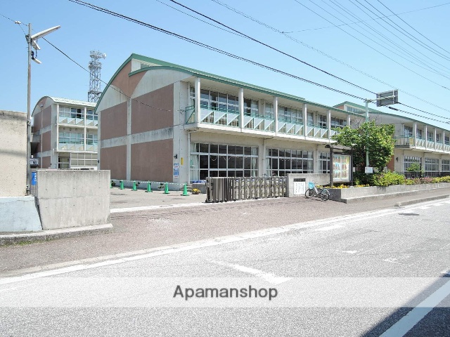 小学校　高知市立江陽小学校（小学校）まで610m