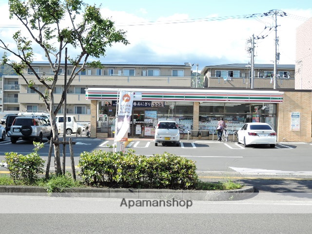 コンビニ　セブンイレブン高知杉井流店（コンビニ）まで687m