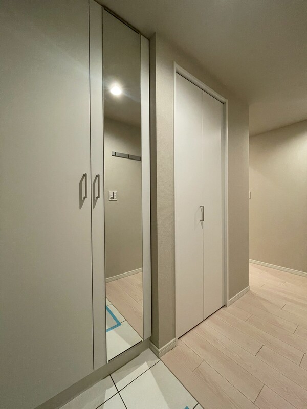 玄関　※こちらのお写真は他部屋になり参考写真です