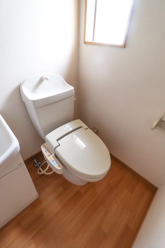 トイレ　図面と現状に相違がある場合には現状を優先