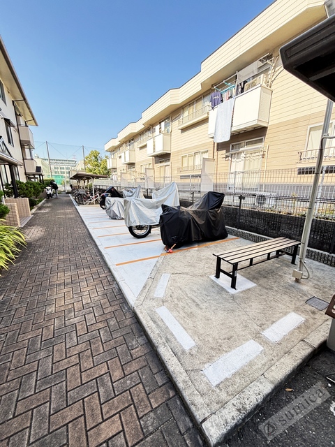 その他共有部分　バイク置場もあります♪♪