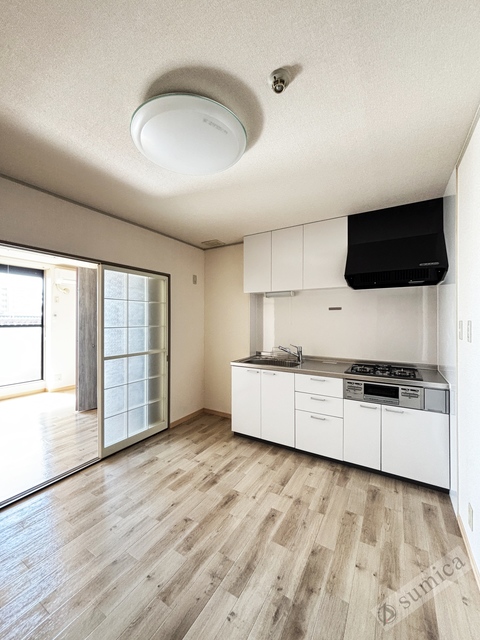 居室・リビング　日当たりもよく明るいダイニング＾＾