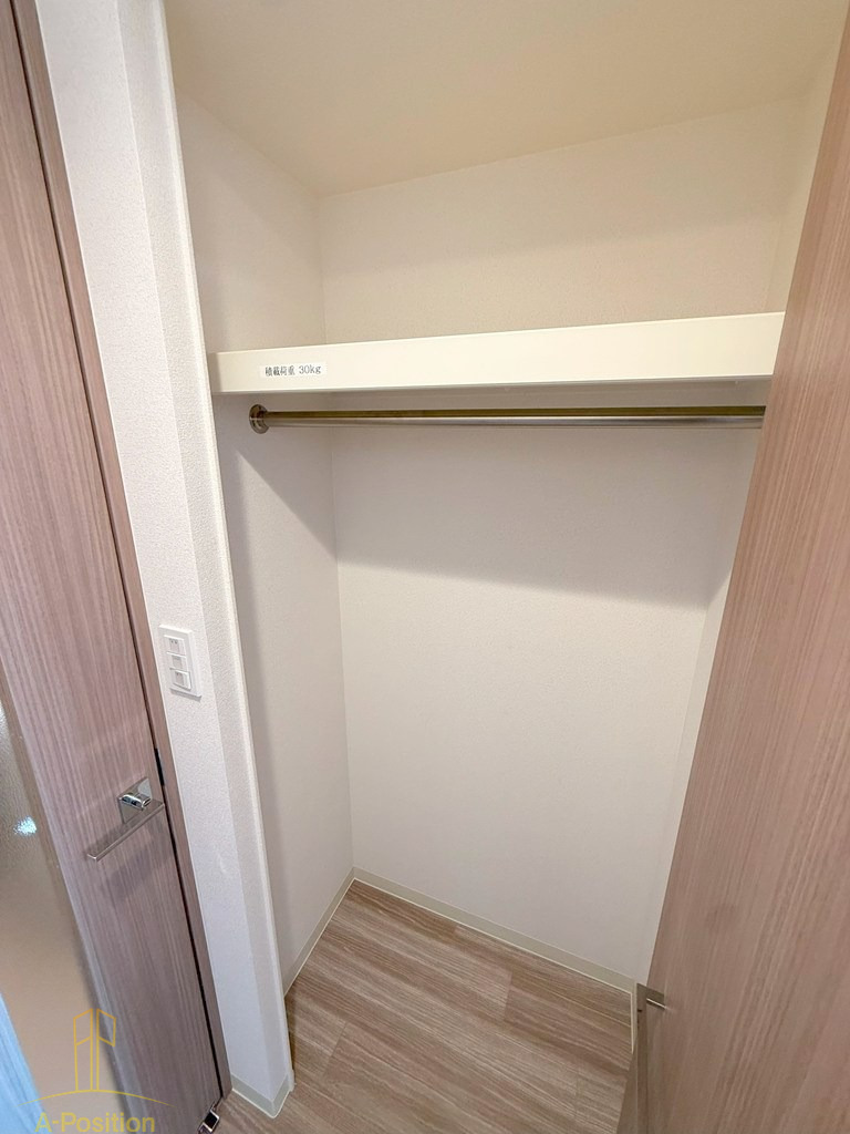 収納　プレサンス四天王寺前夕陽ヶ丘　凛宮