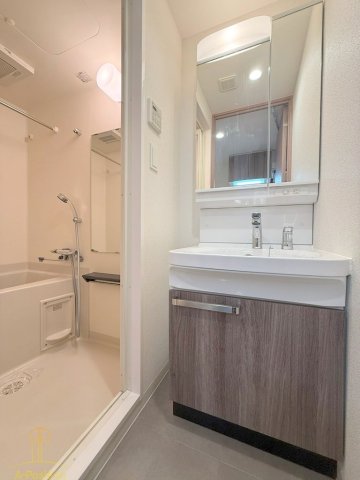 洗面設備　プレサンス四天王寺前夕陽ヶ丘　凛宮