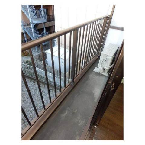 バルコニー　本山マンションのバルコニー