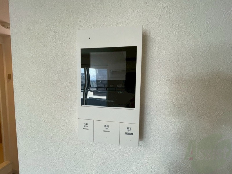 セキュリティ　モニタ付インターホンでセキュリティ面も安心です。