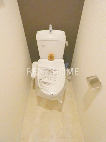 トイレ　ウォシュレット付き