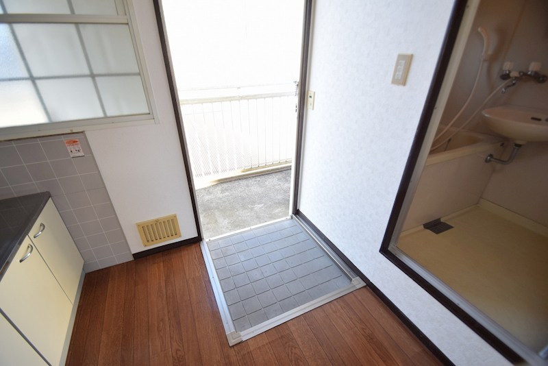 玄関　別室参照