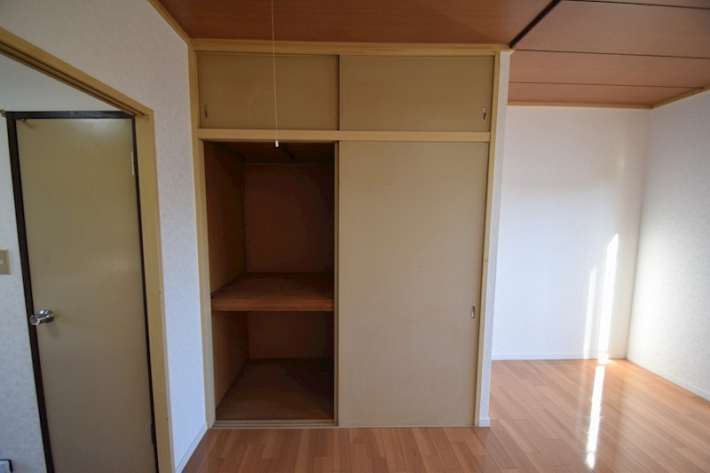 収納　別室参照