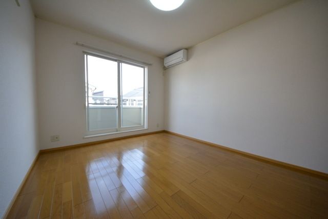 居室・リビング　内装