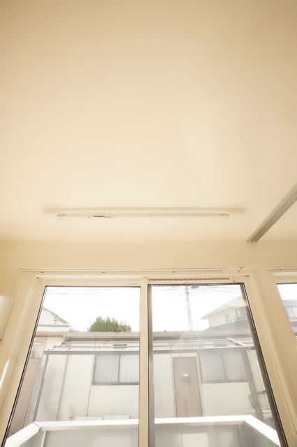 その他設備　室内物干し