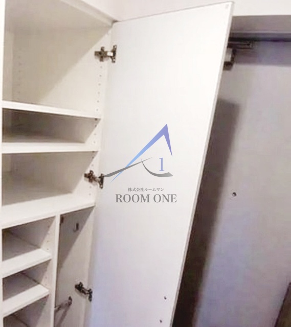 玄関　玄関です。