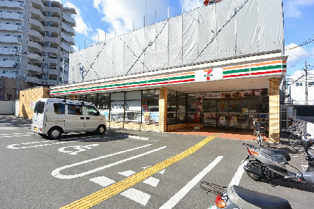 コンビニ　セブンイレブン 枚方牧野阪2丁目店（コンビニ）まで324m