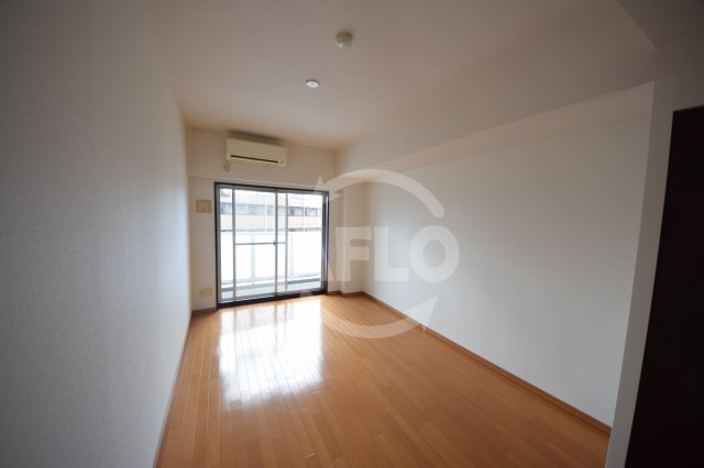 居室・リビング　ディナスティ玉造　リビング