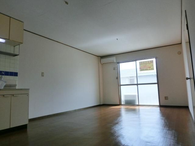 居室・リビング　ＬＤＫ１３帖