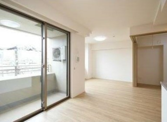 バルコニー　リビング