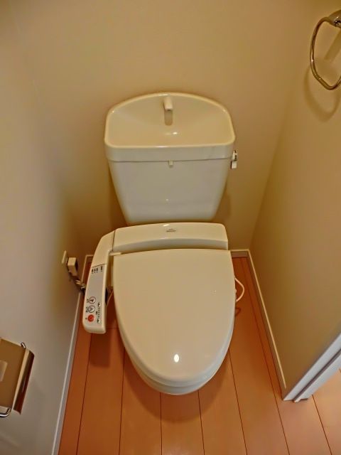 トイレ　ウォシュレット付のトイレ