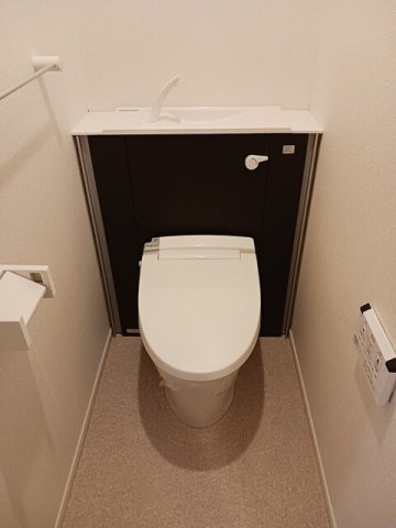 トイレ　ゆったりとした空間のトイレです