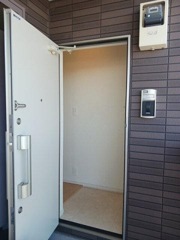 玄関　収納もある玄関です