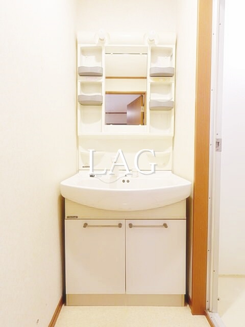 洗面設備　洗面台です。