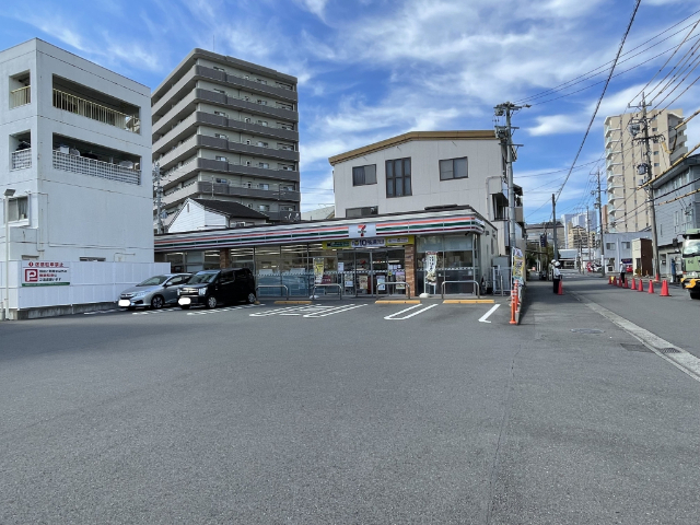 コンビニ　セブンイレブン静岡馬渕１丁目店（コンビニ）まで378m