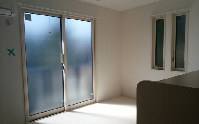 居室・リビング　１０７号室　ＬＤＫ