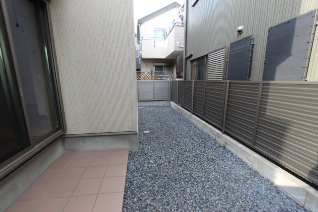 庭　同型モデル